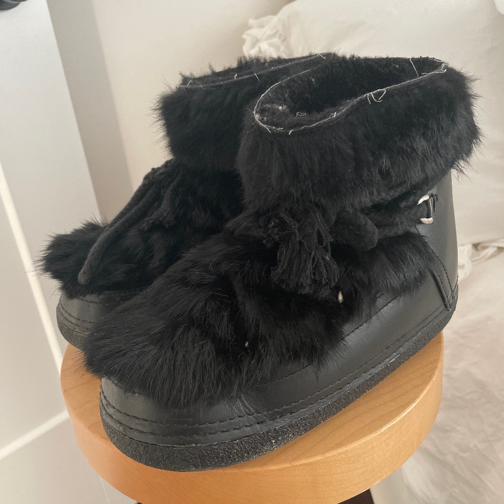 Inuiiki winter boots size 8